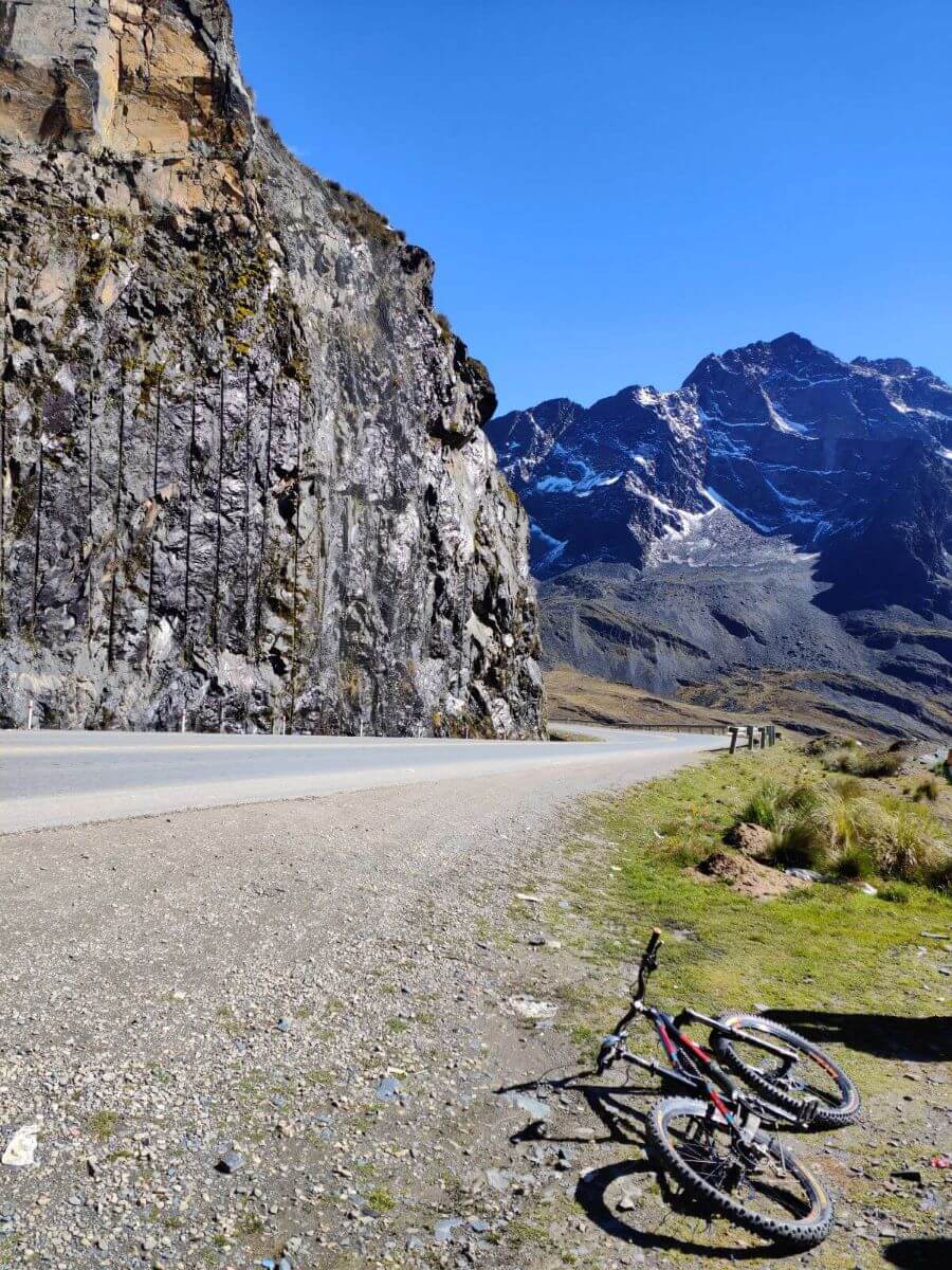 VTT sur la route de la mort